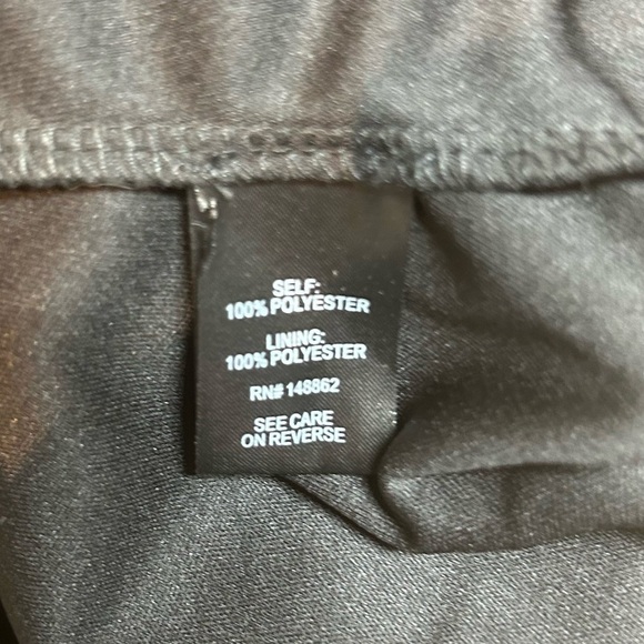 Torrid - Midi Crinkle Chiffon Surplice Balloon Sleeve Dress - Picture 9 of 11